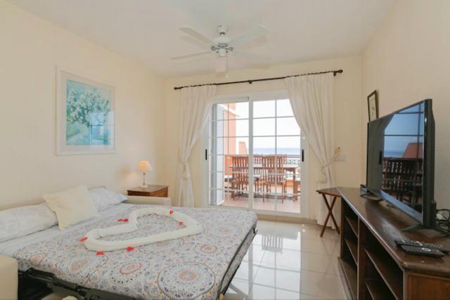 Apartamento Sara En El Veril Del Duque - Sara Vacation Адехе Экстерьер фото